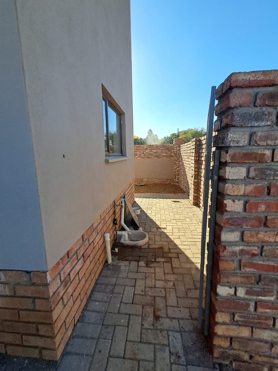 3 Bedroom Property for Sale in Waterval East North West